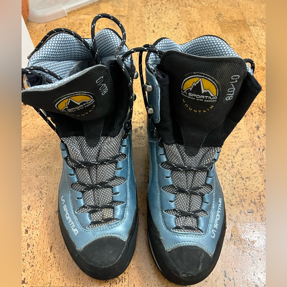 La Sportiva Trango S Evo GTX size 40 1/2 (9.5 US)